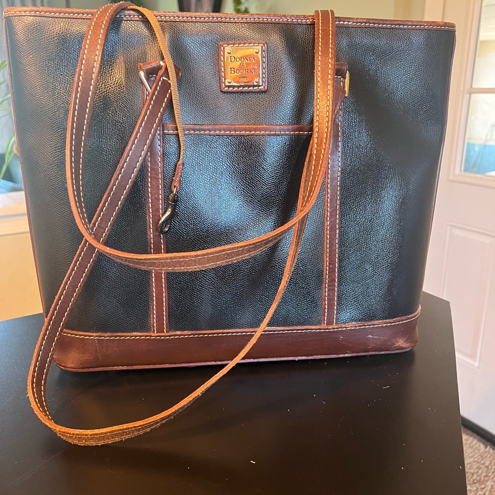 Dooney & Bourke Black Cynthia Tote